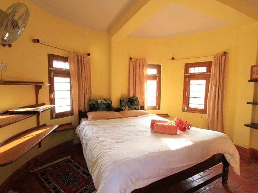 Castle Hotel פוקהרה מראה חיצוני תמונה